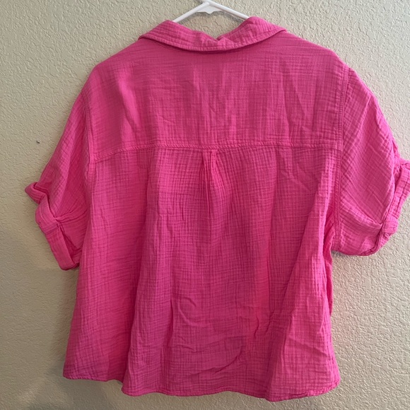Universal Thread Fuchsia Button-Down Shirt - Picture 2 of 2